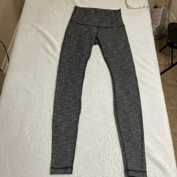 Lululemon Wunder Under Pant - Picture 3 of 13